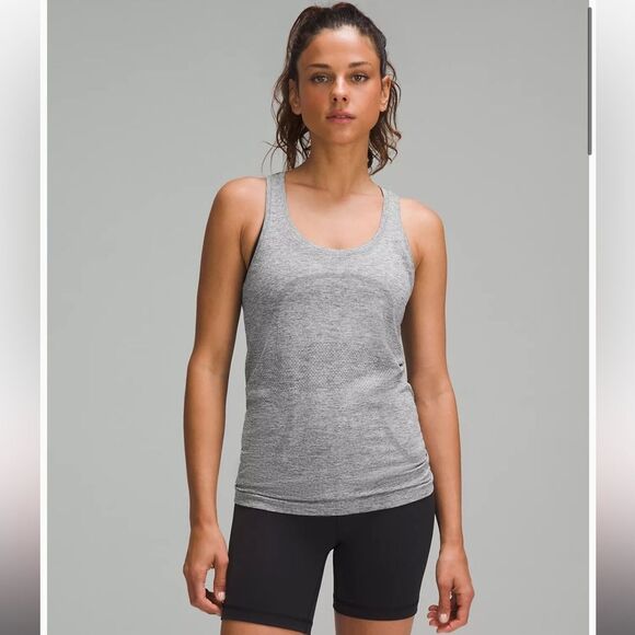 Lululemon Swiftly Tech Racerback Tank‎ Size 4 Light Gray Marl Fitted Sporty Gym - Picture 1 of 9